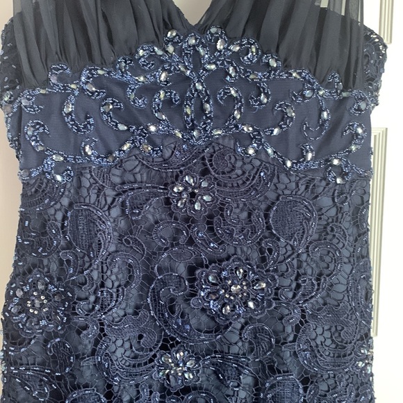 We have a Dress that’s only been worn once. No tags. - Picture 4 of 7